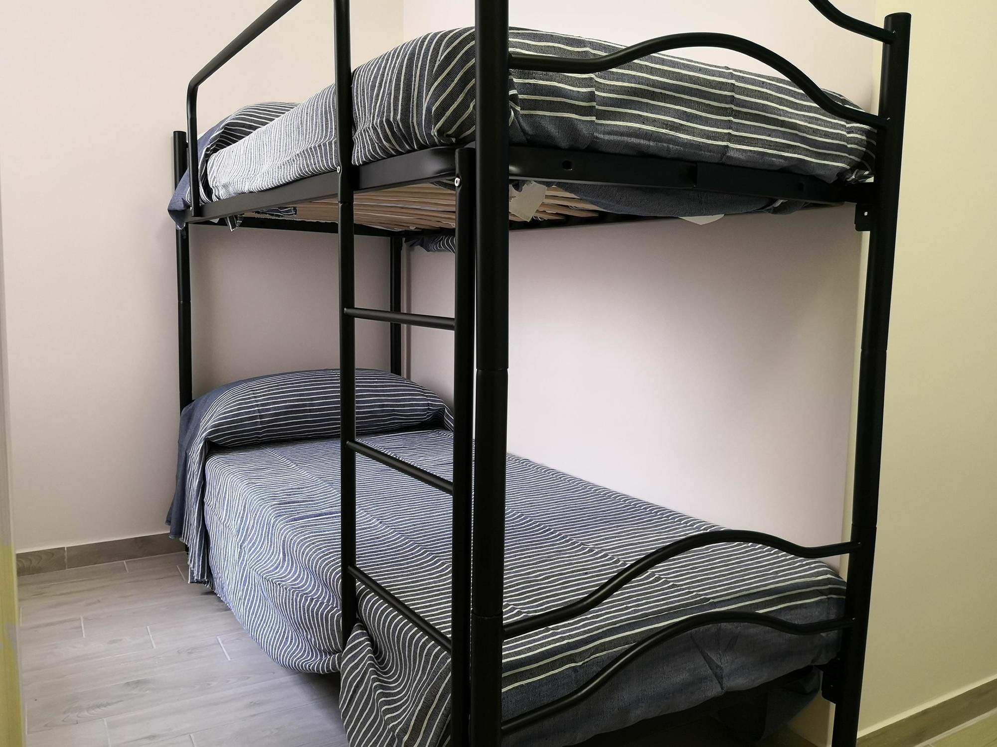 Bed and Breakfast Fenesta Vascia à Naples Extérieur photo