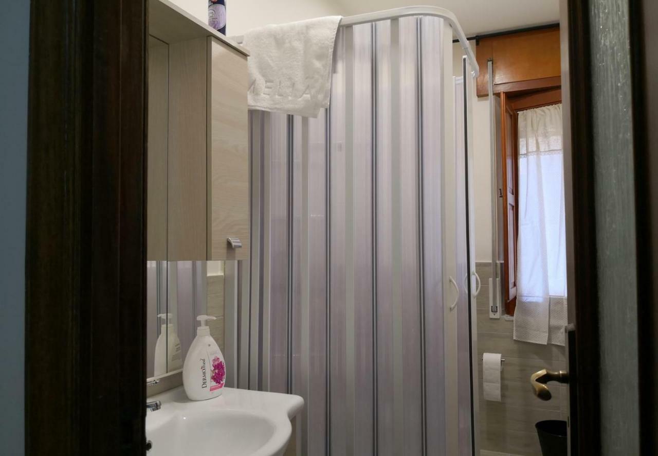 Bed and Breakfast Fenesta Vascia à Naples Extérieur photo